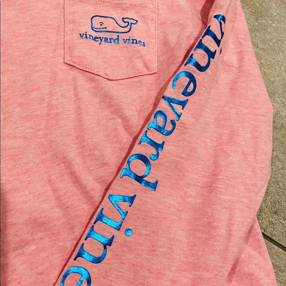 Vineyard Vines Hooded T-Shirt - Picture 2 of 3